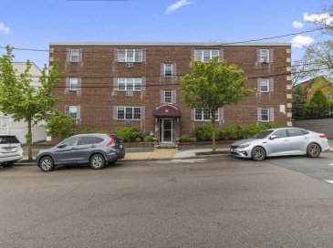 59 Bynner St, Boston, Massachusetts, 2 Bedrooms Bedrooms, 4 Rooms Rooms,1 BathroomBathrooms,Residential Lease,For Rent,Bynner St,73519845 59 Bynner St, Boston, Massachusetts, 2 Bedrooms Bedrooms, 4 Rooms Rooms,1 BathroomBathrooms,Residential Lease,For Rent,Bynner St,73519845