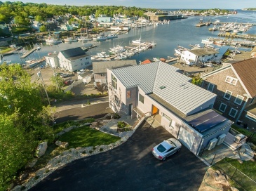 11 Wall Street, Gloucester, Massachusetts, 2 Bedrooms Bedrooms, 6 Rooms Rooms,2 BathroomsBathrooms,Residential,For Sale,Wall Street,73496837
