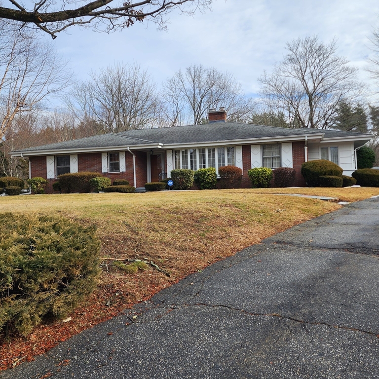 183 Lebanon Hill Rd, Southbridge, Massachusetts, 2 Bedrooms Bedrooms, 5 Rooms Rooms,2 BathroomsBathrooms,Residential,For Sale,Lebanon Hill Rd,73467655