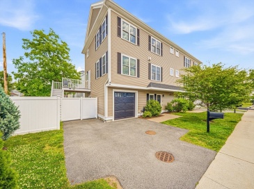 4 Boynton St, Waltham, Massachusetts, 4 Bedrooms Bedrooms, 8 Rooms Rooms,3.5 BathroomsBathrooms,Residential,For Sale,Boynton St,73535271