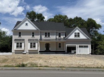 439 Landry Ave, North Attleboro, Massachusetts, 4 Bedrooms Bedrooms, 10 Rooms Rooms,4 BathroomsBathrooms,Residential,For Sale,Landry Ave,73535306
