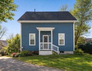5 Ripley Place, Worcester, Massachusetts, 4 Bedrooms Bedrooms, 11 Rooms Rooms,2.5 BathroomsBathrooms,Residential,For Sale,Ripley Place,73520659