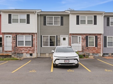100 Roper St, Lowell, Massachusetts, 2 Bedrooms Bedrooms, 4 Rooms Rooms,1.5 BathroomsBathrooms,Residential,For Sale,Roper St,73493618 100 Roper St, Lowell, Massachusetts, 2 Bedrooms Bedrooms, 4 Rooms Rooms,1.5 BathroomsBathrooms,Residential,For Sale,Roper St,73493618