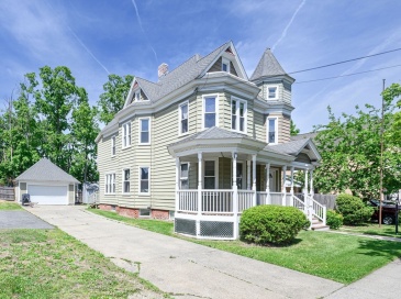 130 Berkshire St, Springfield, Massachusetts, 7 Bedrooms Bedrooms, 12 Rooms Rooms,4 BathroomsBathrooms,Residential,For Sale,Berkshire St,73535409