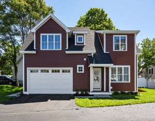 40 Lyons Street, Quincy, Massachusetts, 3 Bedrooms Bedrooms, 6 Rooms Rooms,2.5 BathroomsBathrooms,Residential,For Sale,Lyons Street,73535411