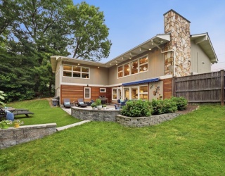 146 Burroughs Rd, Braintree, Massachusetts, 4 Bedrooms Bedrooms, 9 Rooms Rooms,3 BathroomsBathrooms,Residential,For Sale,Burroughs Rd,73535342