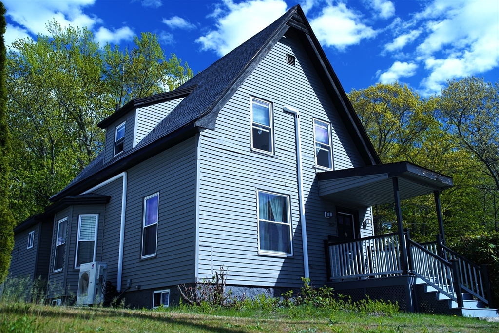 257 Lynnfield St, Lynn, Massachusetts, 4 Bedrooms Bedrooms, 6 Rooms Rooms,2.5 BathroomsBathrooms,Residential,For Sale,Lynnfield St,73519425