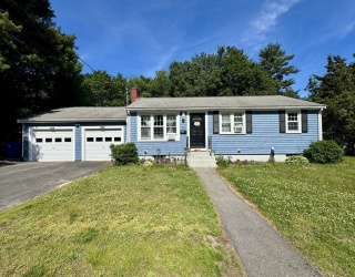 54 Marks St, Rockland, Massachusetts, 3 Bedrooms Bedrooms, 8 Rooms Rooms,1.5 BathroomsBathrooms,Residential Lease,For Rent,Marks St,73535434