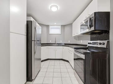 82 Blake St, Boston, Massachusetts, 2 Bedrooms Bedrooms, 3 Rooms Rooms,1 BathroomBathrooms,Residential Lease,For Rent,Blake St,73535437 82 Blake St, Boston, Massachusetts, 2 Bedrooms Bedrooms, 3 Rooms Rooms,1 BathroomBathrooms,Residential Lease,For Rent,Blake St,73535437