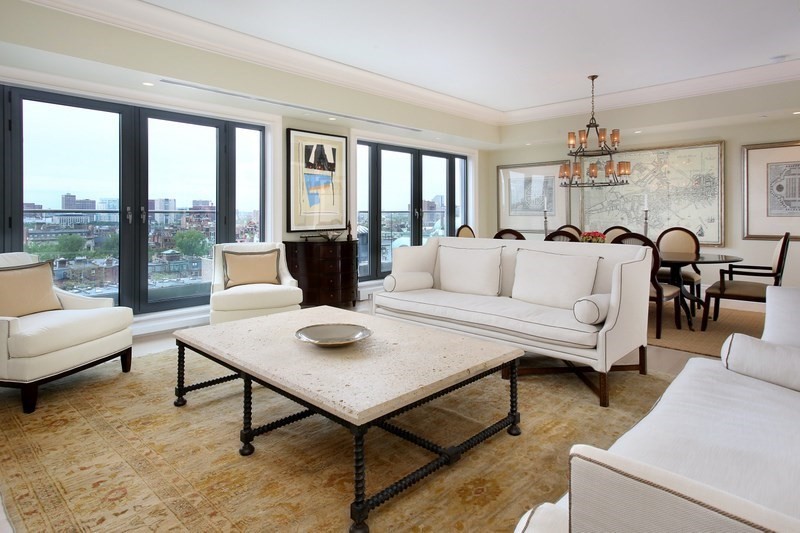 776 Boylston St, Boston, Massachusetts, 2 Bedrooms Bedrooms, 5 Rooms Rooms,2.5 BathroomsBathrooms,Residential Lease,For Rent,Boylston St,73535251