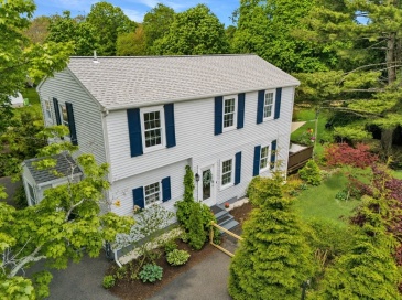 1814 Main St, Concord, Massachusetts, 3 Bedrooms Bedrooms, 12 Rooms Rooms,2.5 BathroomsBathrooms,Residential,For Sale,Main St,73519626