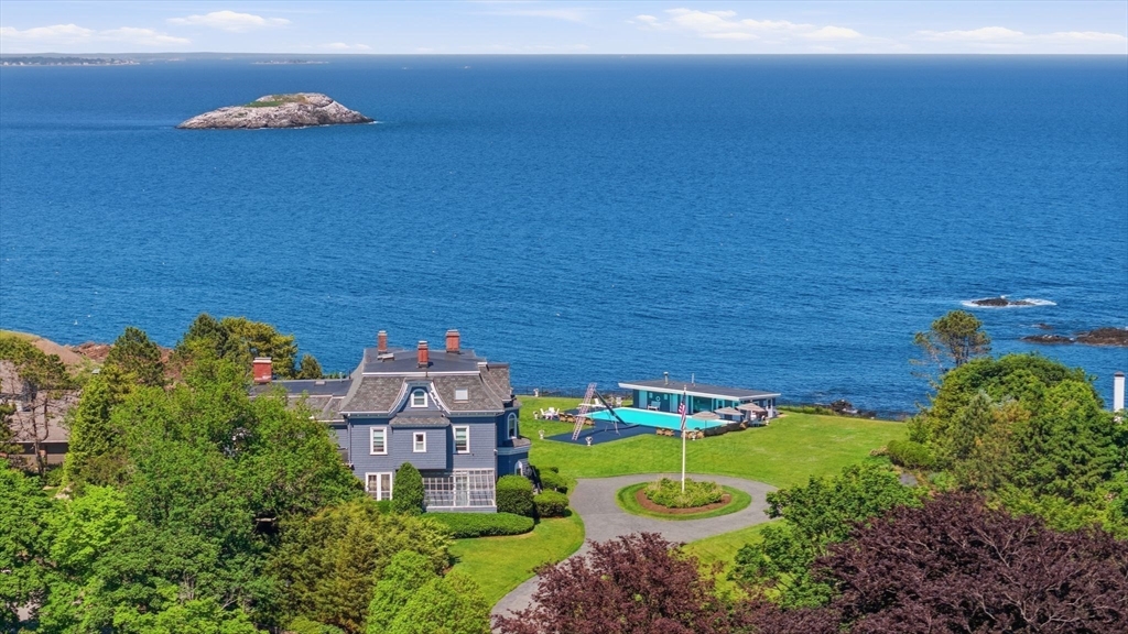374 Nahant, Nahant, Massachusetts, 10 Bedrooms Bedrooms, 25 Rooms Rooms,7.5 BathroomsBathrooms,Residential,For Sale,Nahant,73535142