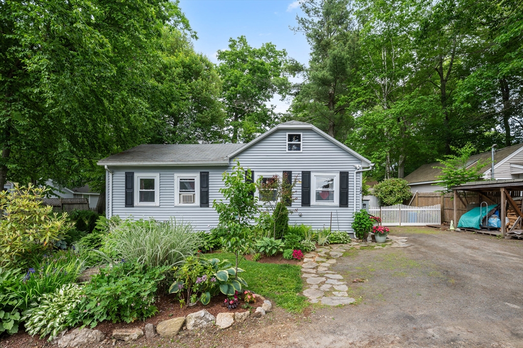 12 Hope Way, Rutland, Massachusetts, 2 Bedrooms Bedrooms, 4 Rooms Rooms,1 BathroomBathrooms,Residential,For Sale,Hope Way,73535436
