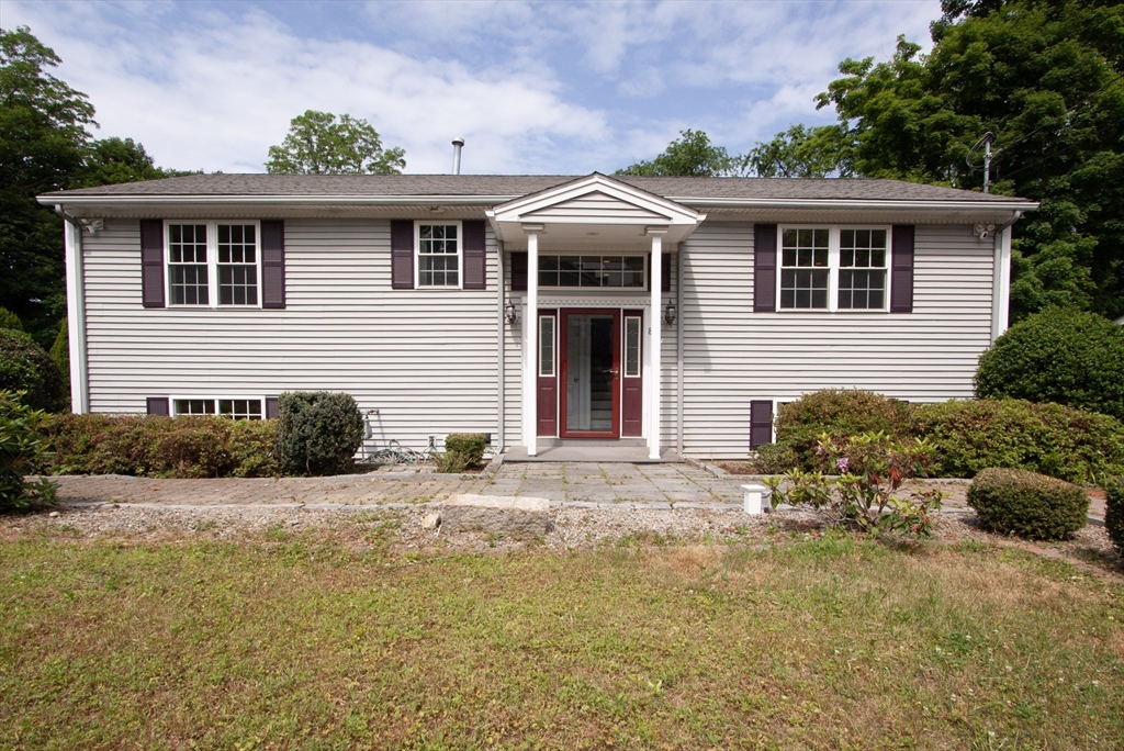 83 Ernest Ave, Worcester, Massachusetts, 2 Bedrooms Bedrooms, 5 Rooms Rooms,2 BathroomsBathrooms,Residential,For Sale,Ernest Ave,73535468