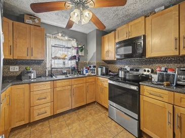 23 Jenness St, Springfield, Massachusetts, 4 Bedrooms Bedrooms, 7 Rooms Rooms,1.5 BathroomsBathrooms,Residential,For Sale,Jenness St,73535489