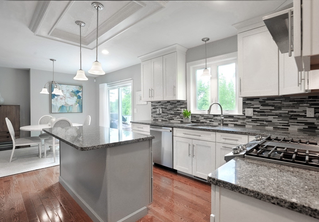7 Hillcrest Circle, Norwell, Massachusetts, 2 Bedrooms Bedrooms, 6 Rooms Rooms,2.5 BathroomsBathrooms,Residential,For Sale,Hillcrest Circle,73535229