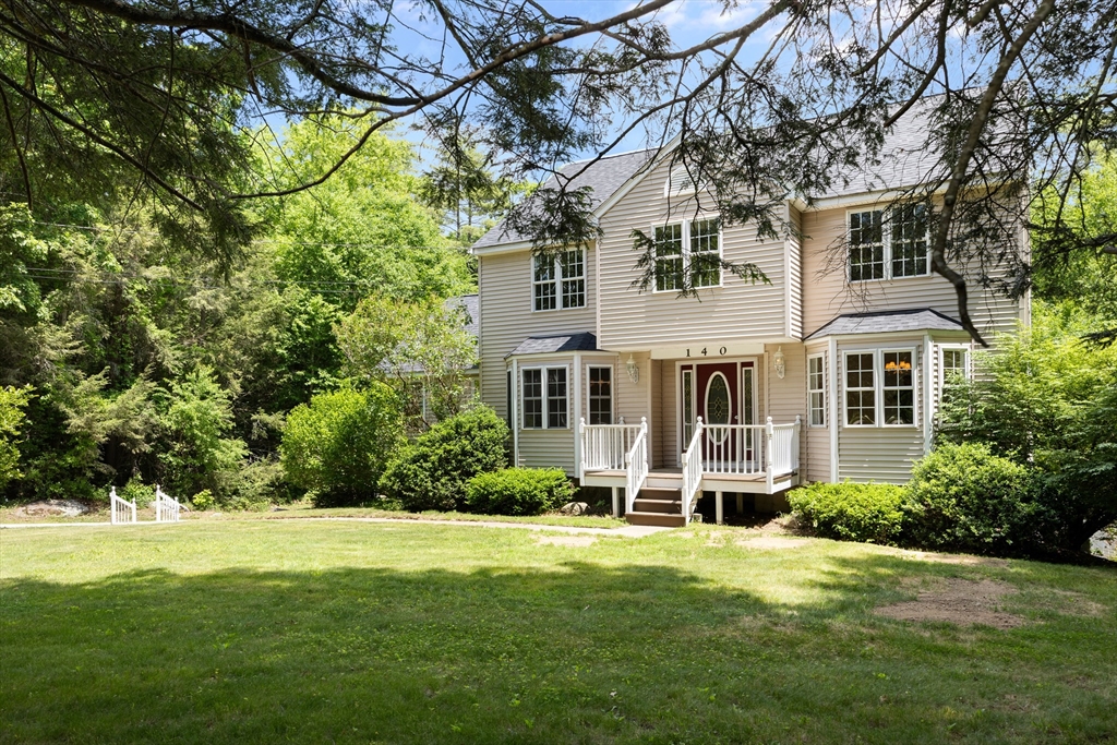 140 Paradise Ln, Sturbridge, Massachusetts, 4 Bedrooms Bedrooms, 9 Rooms Rooms,2.5 BathroomsBathrooms,Residential,For Sale,Paradise Ln,73535554