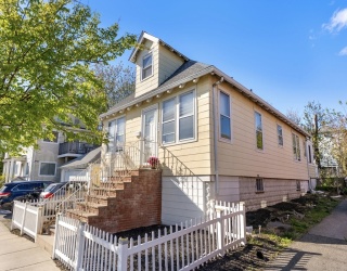 745 Park Ave, Revere, Massachusetts, 3 Bedrooms Bedrooms, 5 Rooms Rooms,1.5 BathroomsBathrooms,Residential,For Sale,Park Ave,73535547
