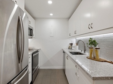 50-56 Broadlawn Park, Boston, Massachusetts, 2 Bedrooms Bedrooms, 5 Rooms Rooms,2 BathroomsBathrooms,Residential Lease,For Rent,Broadlawn Park,73535564