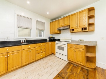 22 Priesing St, Boston, Massachusetts, 4 Bedrooms Bedrooms, 5 Rooms Rooms,2 BathroomsBathrooms,Residential Lease,For Rent,Priesing St,73535630