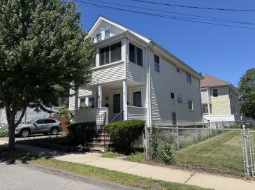 18 Banks St, Belmont, Massachusetts, 1 Bedroom Bedrooms, 4 Rooms Rooms,1 BathroomBathrooms,Residential Lease,For Rent,Banks St,73535642