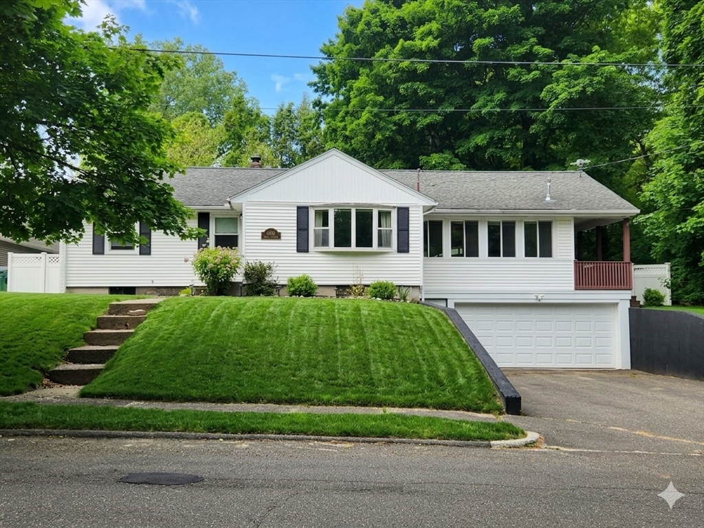 75 Clematis Rd, Agawam, Massachusetts, 3 Bedrooms Bedrooms, 5 Rooms Rooms,2 BathroomsBathrooms,Residential,For Sale,Clematis Rd,73535633
