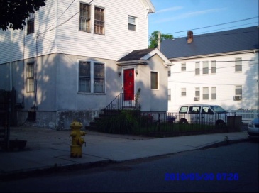 117 Auburn Street, Medford, Massachusetts, 2 Bedrooms Bedrooms, 4 Rooms Rooms,1 BathroomBathrooms,Residential Lease,For Rent,Auburn Street,73535686 117 Auburn Street, Medford, Massachusetts, 2 Bedrooms Bedrooms, 4 Rooms Rooms,1 BathroomBathrooms,Residential Lease,For Rent,Auburn Street,73535686