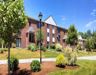 388 Great Rd, Acton, Massachusetts, 1 Bedroom Bedrooms, 4 Rooms Rooms,1 BathroomBathrooms,Residential Lease,For Rent,Great Rd,73535672