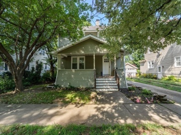 38 Manchester Ter, Springfield, Massachusetts, 4 Bedrooms Bedrooms, 7 Rooms Rooms,1 BathroomBathrooms,Residential,For Sale,Manchester Ter,73484649