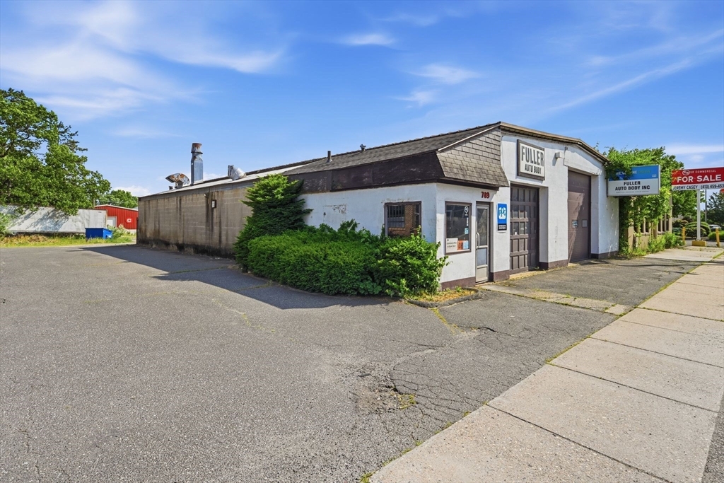 789 Page Blvd, Springfield, Massachusetts, ,Commercial Lease,For Rent,Page Blvd,73535728