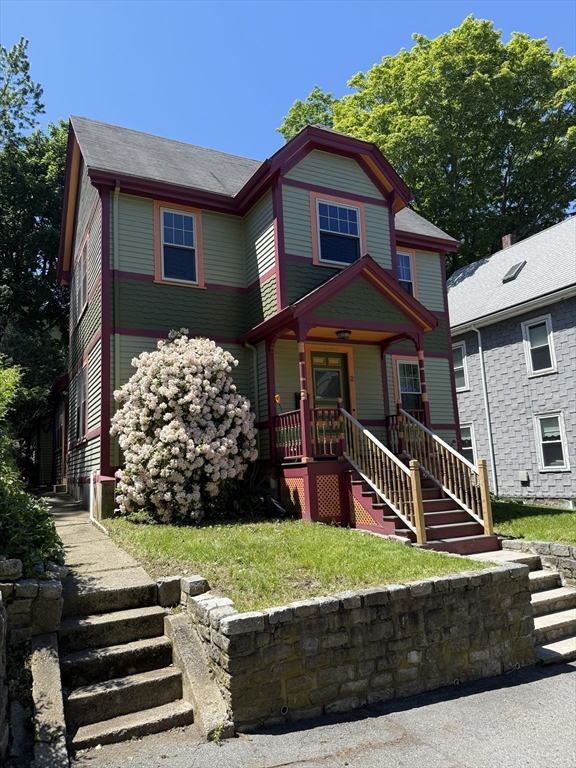 3 Hillside Ave, Boston, Massachusetts, 4 Bedrooms Bedrooms, 7 Rooms Rooms,2.5 BathroomsBathrooms,Residential Lease,For Rent,Hillside Ave,73535742