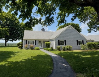 13 Northfield Ln, Dartmouth, Massachusetts, 2 Bedrooms Bedrooms, 4 Rooms Rooms,2 BathroomsBathrooms,Residential,For Sale,Northfield Ln,73535786
