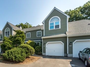 285 Bishops Forest Dr, Waltham, Massachusetts, 3 Bedrooms Bedrooms, 8 Rooms Rooms,3.5 BathroomsBathrooms,Residential Lease,For Rent,Bishops Forest Dr,73504494