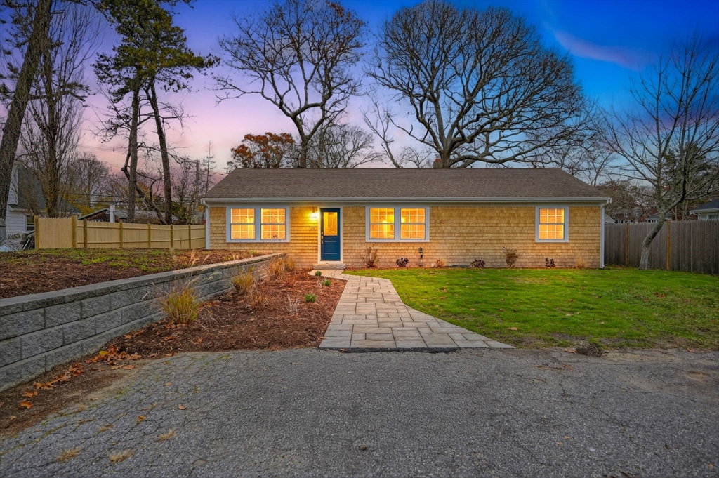 14 Marston, Barnstable, Massachusetts, 3 Bedrooms Bedrooms, 6 Rooms Rooms,2 BathroomsBathrooms,Residential,For Sale,Marston,73457821
