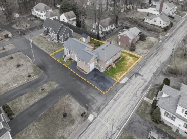77-79 Harrington Ave, Shrewsbury, Massachusetts, 4 Bedrooms Bedrooms, 9 Rooms Rooms,3.5 BathroomsBathrooms,Residential,For Sale,Harrington Ave,73496366