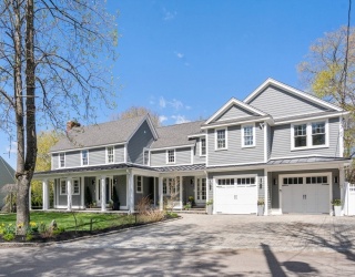6 Hale Place, Medfield, Massachusetts, 5 Bedrooms Bedrooms, 14 Rooms Rooms,3.5 BathroomsBathrooms,Residential,For Sale,Hale Place,73509323