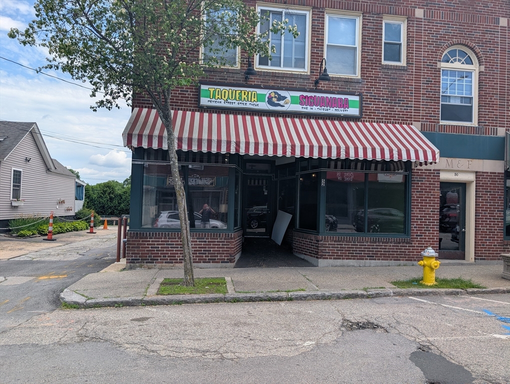 52 Central St, Southbridge, Massachusetts, ,Commercial Lease,For Rent,Central St,73535857