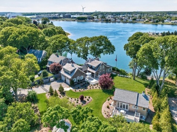 2 Jefferson Rd., Bourne, Massachusetts, 5 Bedrooms Bedrooms, 10 Rooms Rooms,4.5 BathroomsBathrooms,Residential,For Sale,Jefferson Rd.,73535863