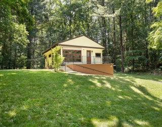 172 Porter St, Granby, Massachusetts, 3 Bedrooms Bedrooms, 5 Rooms Rooms,1 BathroomBathrooms,Residential,For Sale,Porter St,73535865