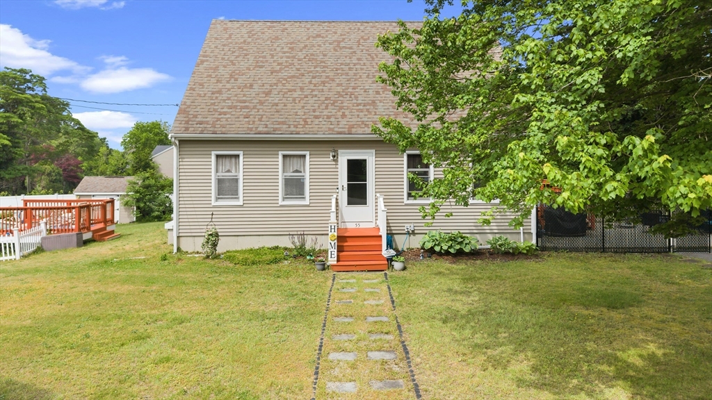 55 John St, Acushnet, Massachusetts, 3 Bedrooms Bedrooms, 6 Rooms Rooms,1.5 BathroomsBathrooms,Residential,For Sale,John St,73535874