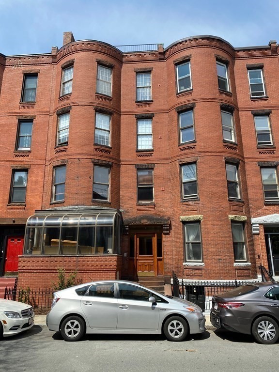 21 Symphony Rd, Boston, Massachusetts, 1 Bedroom Bedrooms, 3 Rooms Rooms,1 BathroomBathrooms,Residential Lease,For Rent,Symphony Rd,73535913