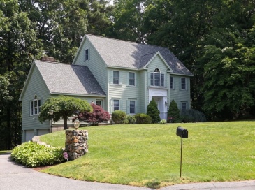 17 James Ave, Middleton, Massachusetts, 4 Bedrooms Bedrooms, 7 Rooms Rooms,2.5 BathroomsBathrooms,Residential,For Sale,James Ave,73535951