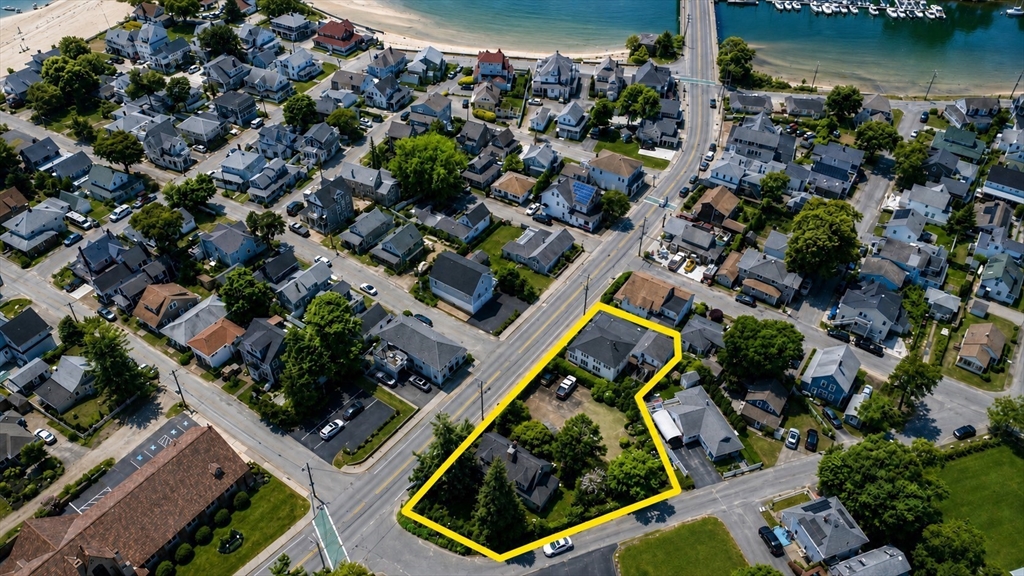 147 Onset Ave, Wareham, Massachusetts, 5 Bedrooms Bedrooms, 16 Rooms Rooms,4 BathroomsBathrooms,Residential Income,For Sale,Onset Ave,73535998