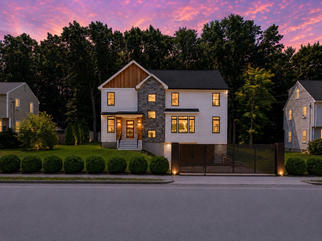 135 Hartman Road, Newton, Massachusetts, 6 Bedrooms Bedrooms, 14 Rooms Rooms,6.5 BathroomsBathrooms,Residential,For Sale,Hartman Road,73535996