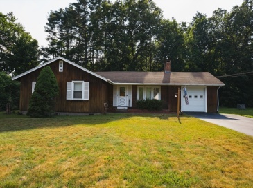40 Newell Pond Rd, Greenfield, Massachusetts, 3 Bedrooms Bedrooms, 6 Rooms Rooms,1 BathroomBathrooms,Residential,For Sale,Newell Pond Rd,73536017