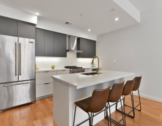 531-533 E 2nd St, Boston, Massachusetts, 2 Bedrooms Bedrooms, 5 Rooms Rooms,2 BathroomsBathrooms,Residential Lease,For Rent,E 2nd St,73536023