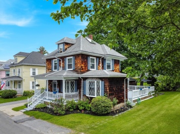 24 Hawthorne Street, Haverhill, Massachusetts, 4 Bedrooms Bedrooms, 8 Rooms Rooms,2 BathroomsBathrooms,Residential,For Sale,Hawthorne Street,73530237