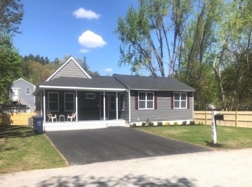 16 Proctor Street, Dracut, Massachusetts, 3 Bedrooms Bedrooms, 6 Rooms Rooms,2 BathroomsBathrooms,Residential,For Sale,Proctor Street,73502950