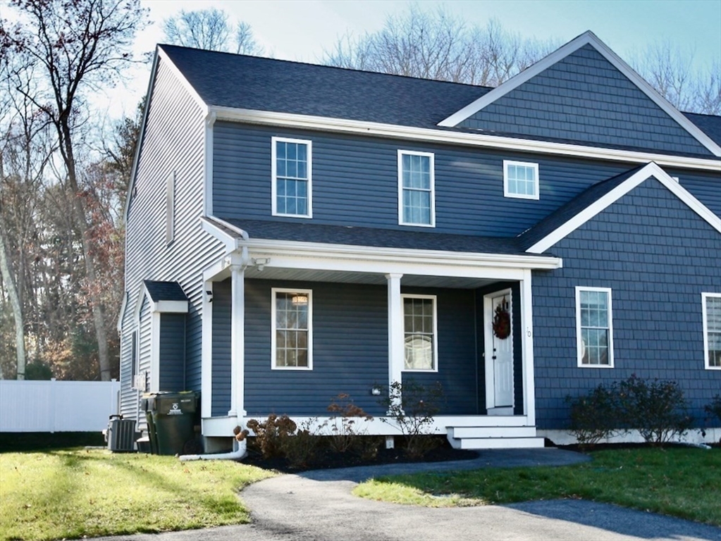 10 Oak Meadow Pl, Bridgewater, Massachusetts, 3 Bedrooms Bedrooms, 6 Rooms Rooms,2.5 BathroomsBathrooms,Residential,For Sale,Oak Meadow Pl,73485589