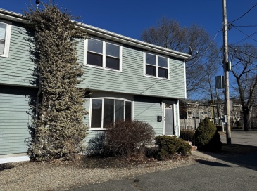 44 Reservoir St, Brockton, Massachusetts, 3 Bedrooms Bedrooms, 5 Rooms Rooms,1.5 BathroomsBathrooms,Residential,For Sale,Reservoir St,73469346